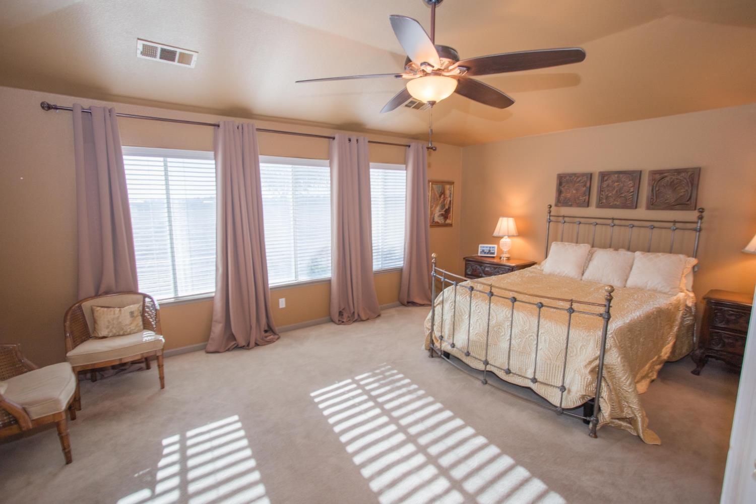 4797 N Pinebury Way, Clovis, CA 93619