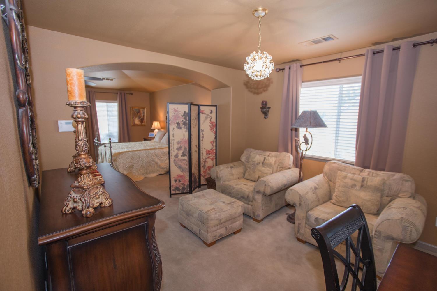 4797 N Pinebury Way, Clovis, CA 93619