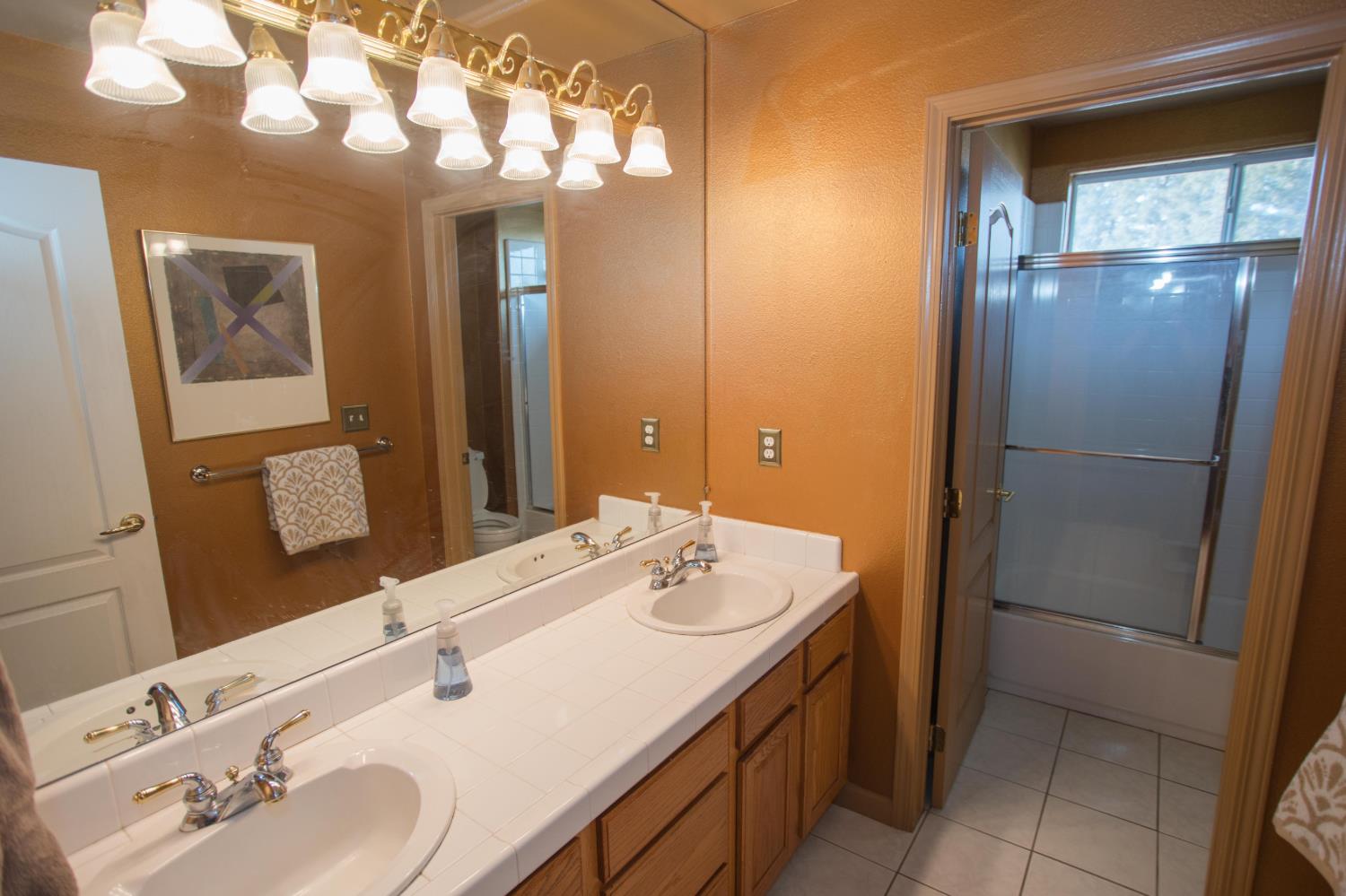 4797 N Pinebury Way, Clovis, CA 93619