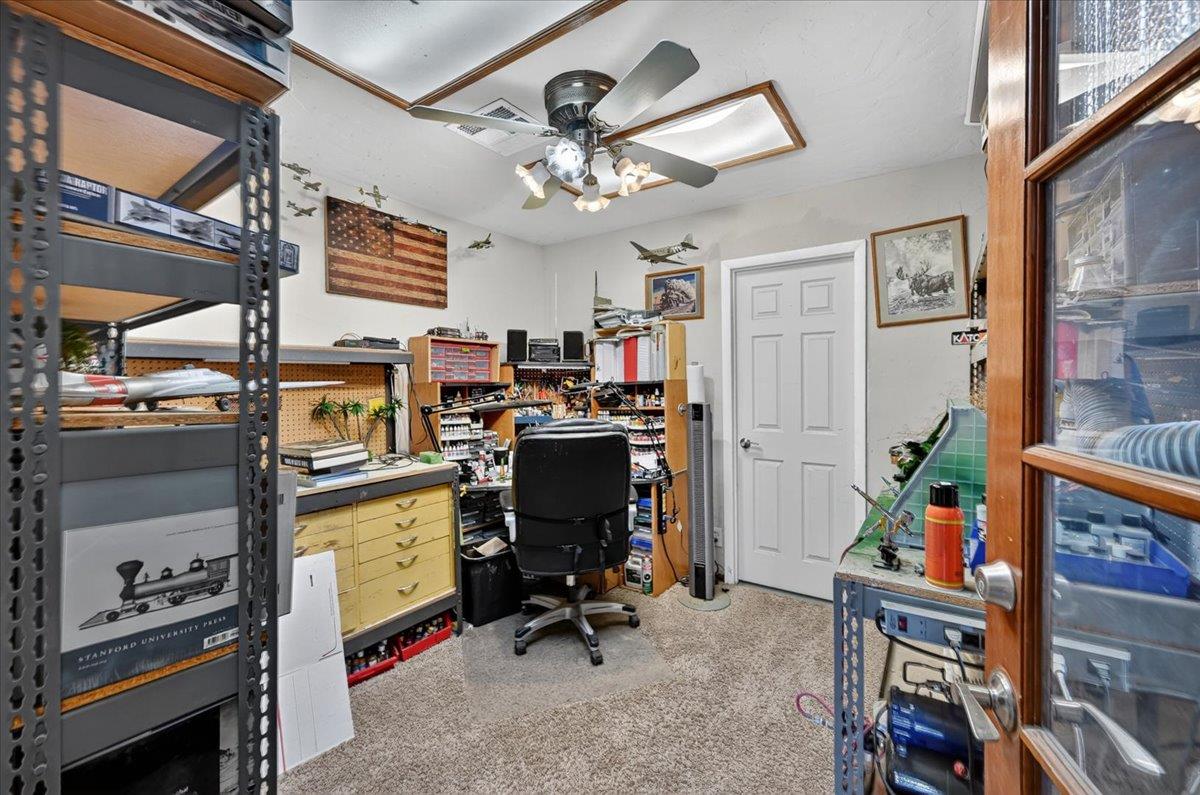 1185 N Locan Ave, Clovis, CA 93619