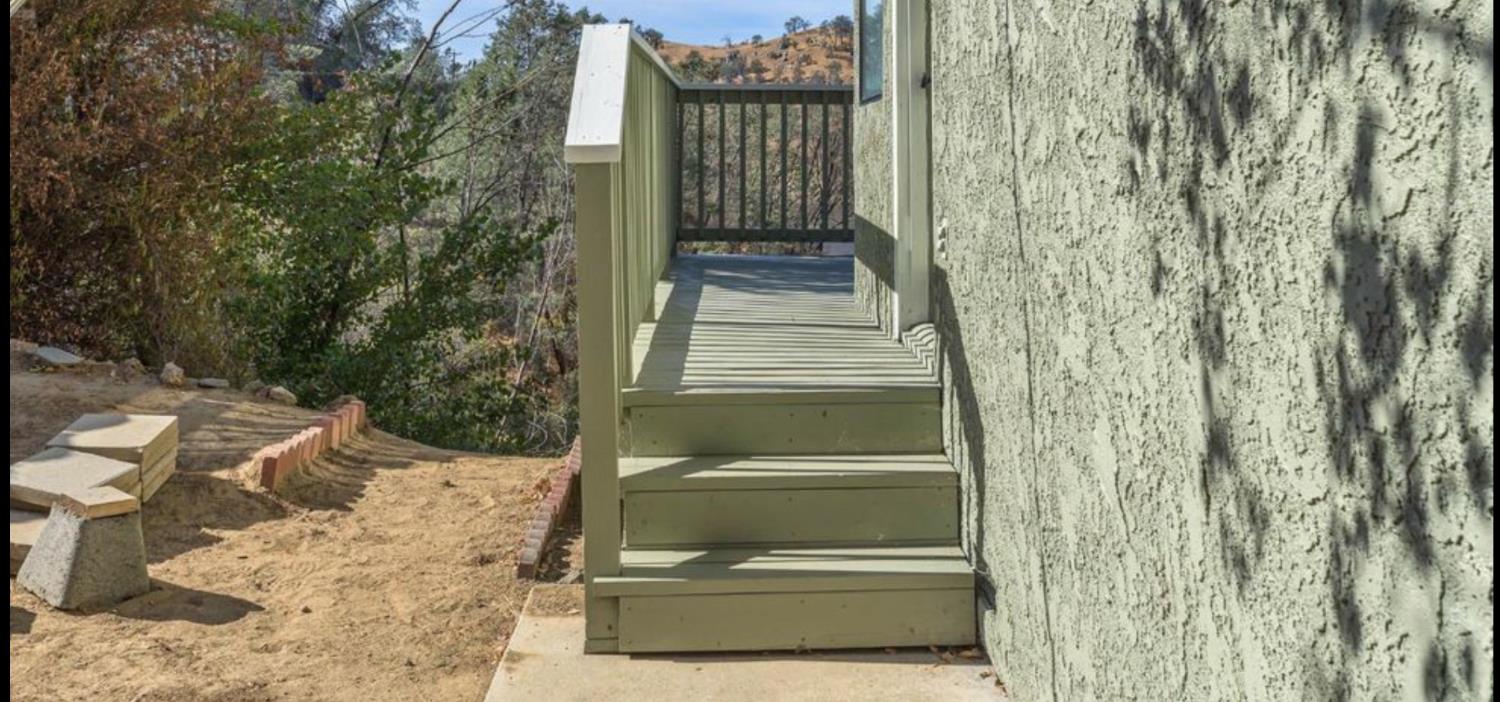 27817 Sky Harbour Rd, Friant, CA 93626