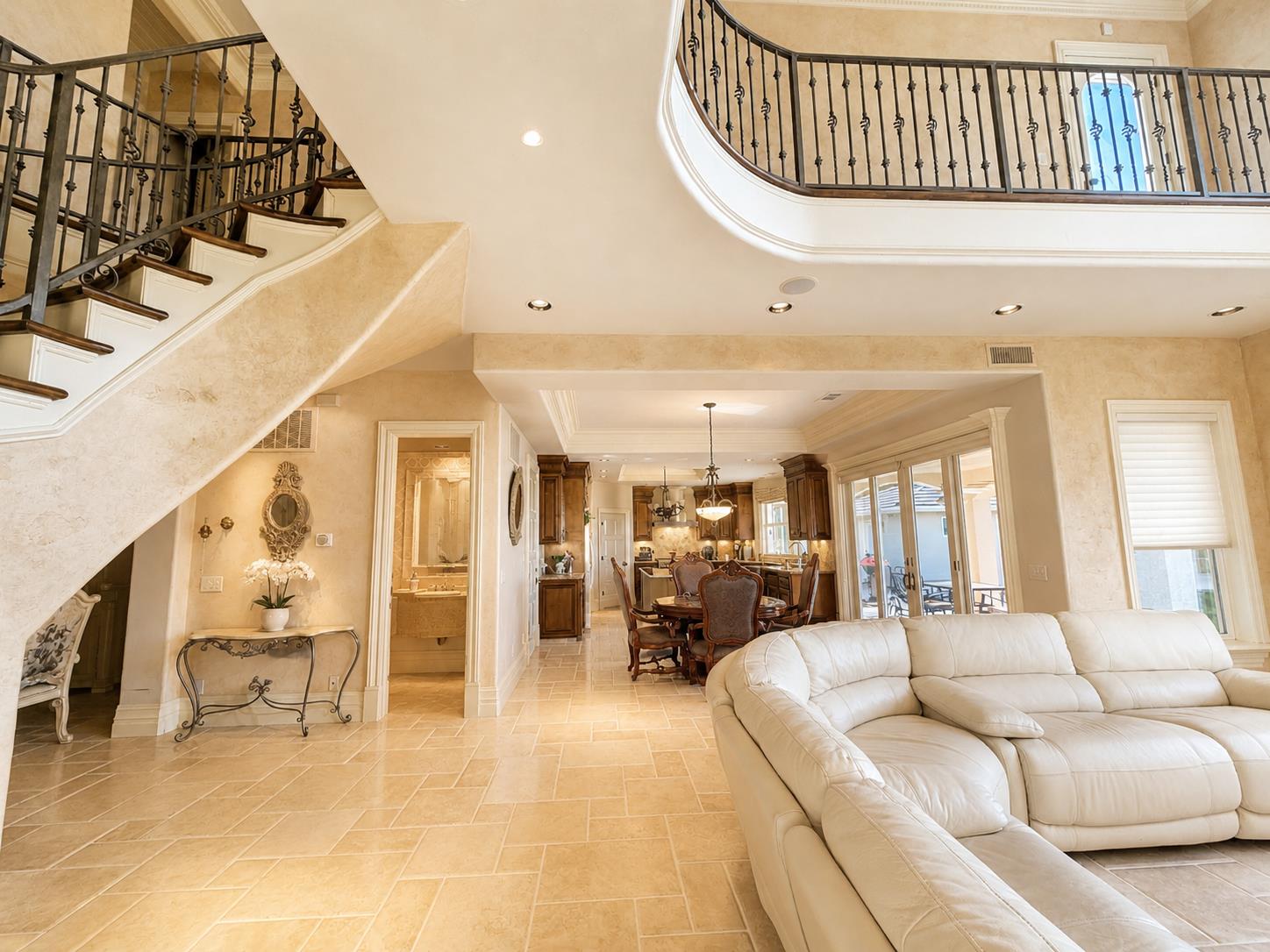 12622 Valley Vista Ln, Fresno, CA 93730