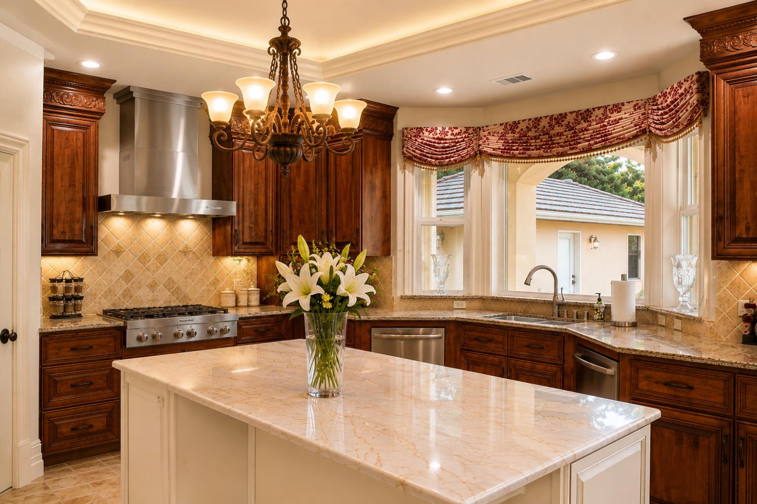 12622 Valley Vista Ln, Fresno, CA 93730
