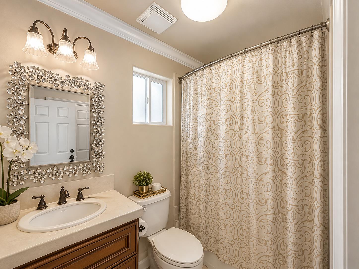 12622 Valley Vista Ln, Fresno, CA 93730