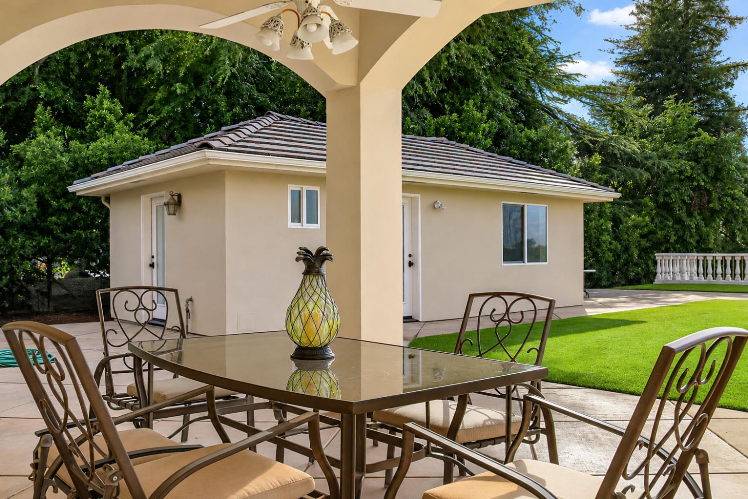12622 Valley Vista Ln, Fresno, CA 93730