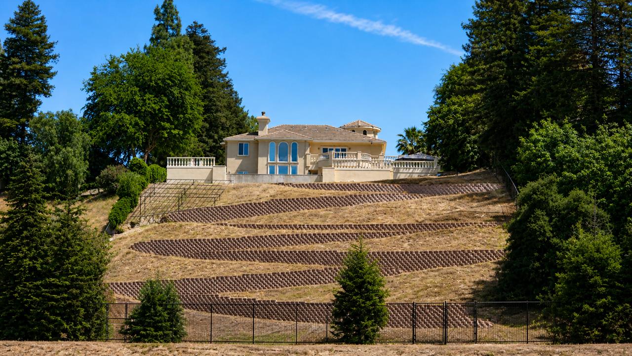12622 Valley Vista Ln, Fresno, CA 93730