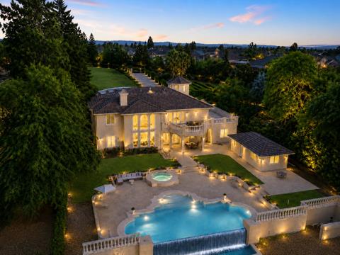 12622 Valley Vista Ln, Fresno, CA 93730