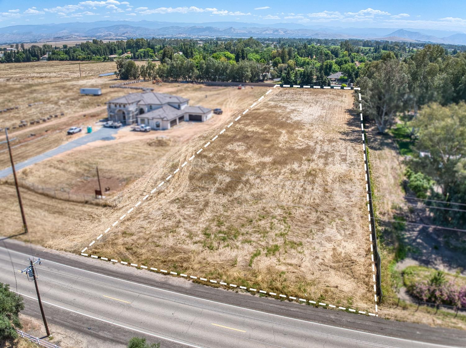 6400 N McCall, Clovis, CA 93619