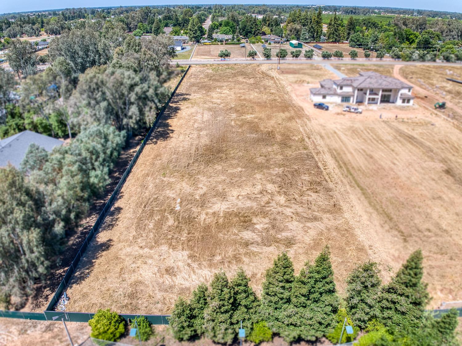 6400 N McCall, Clovis, CA 93619