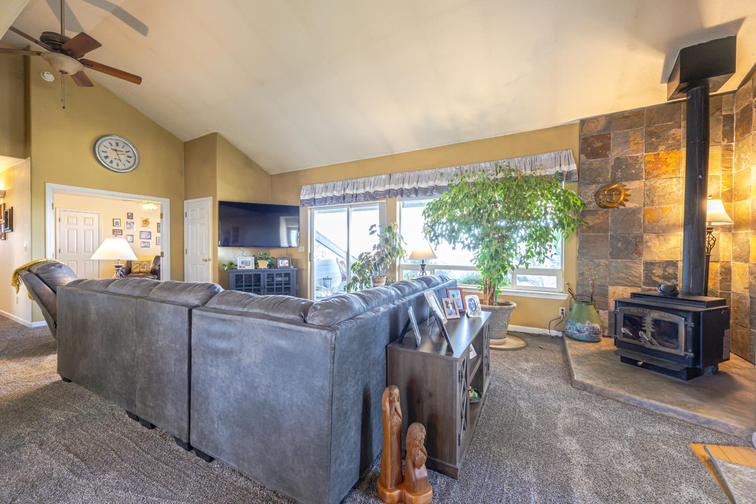 29657 Lilley Mountain Ln, Coarsegold, CA 93614