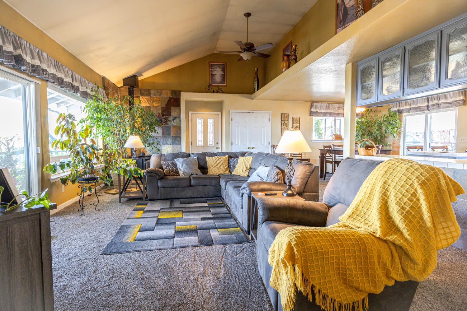 29657 Lilley Mountain Ln, Coarsegold, CA 93614