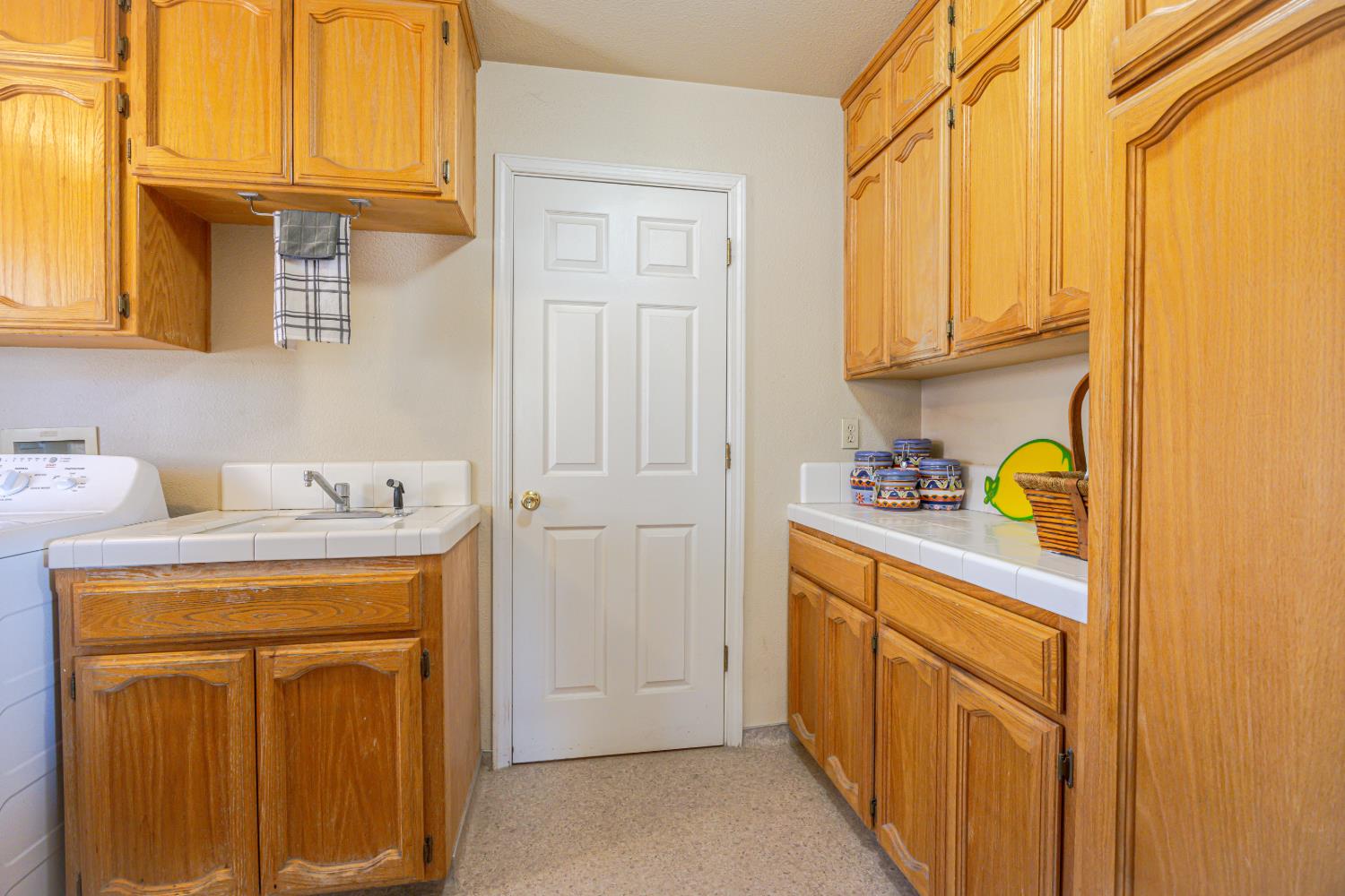 29657 Lilley Mountain Ln, Coarsegold, CA 93614