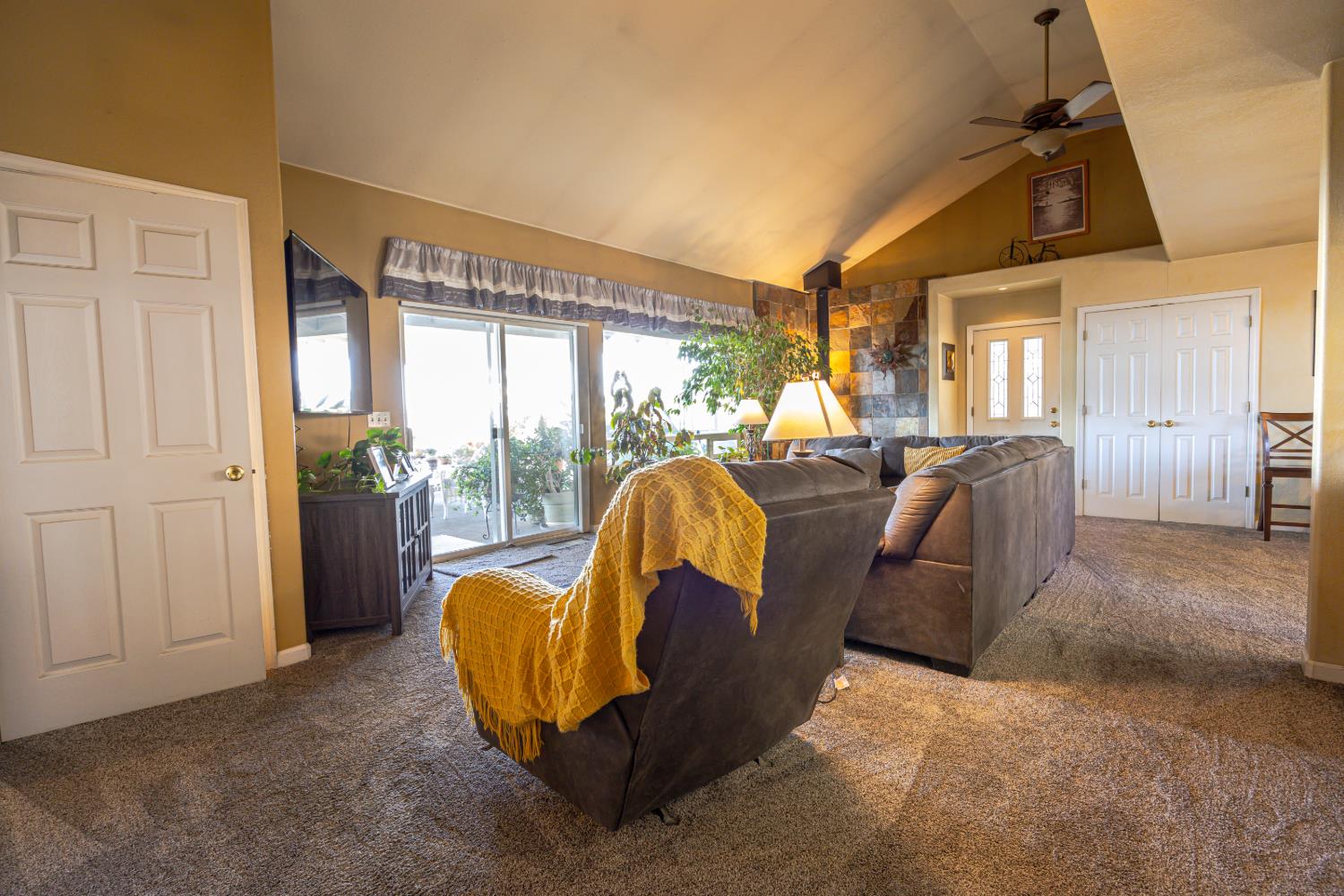 29657 Lilley Mountain Ln, Coarsegold, CA 93614