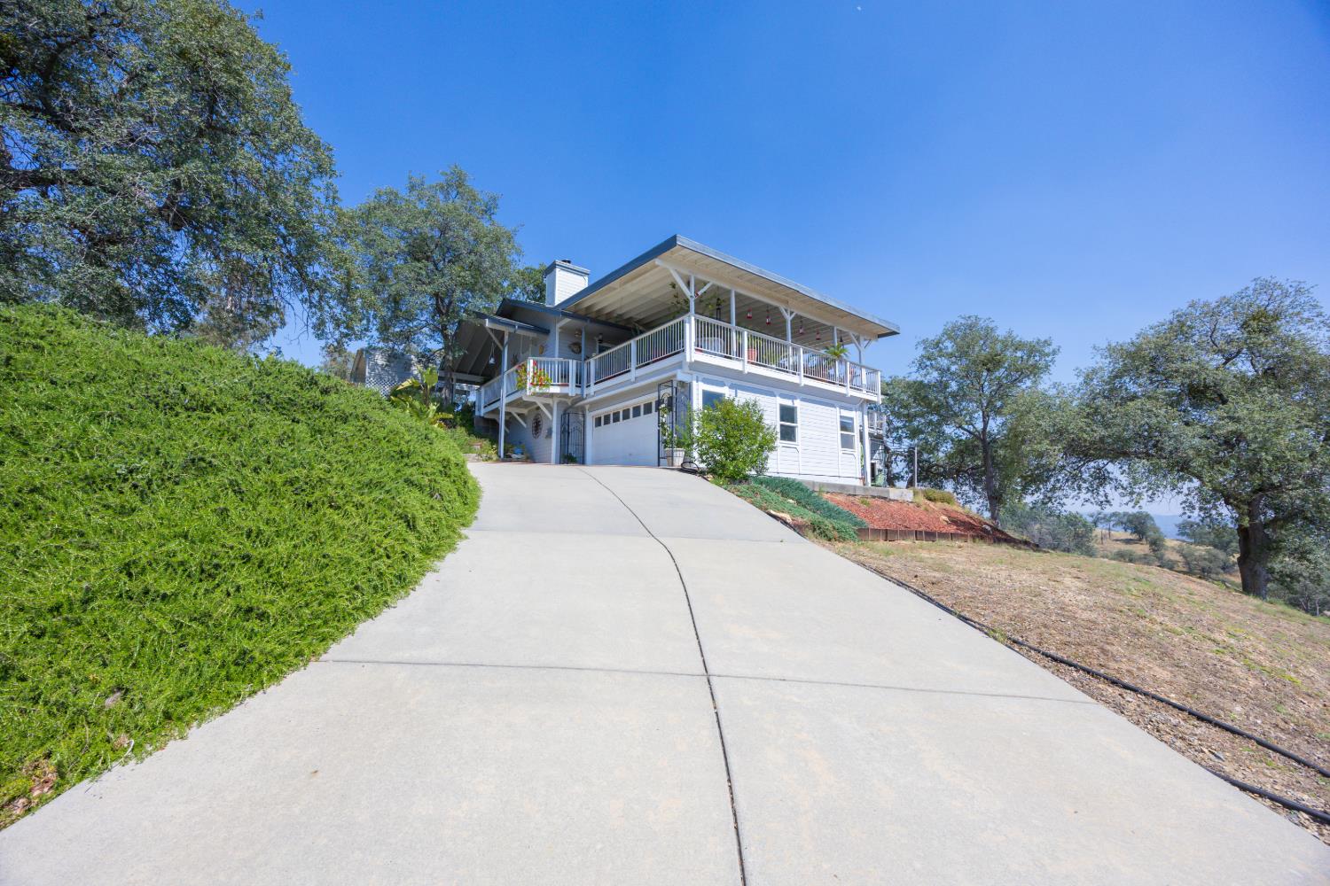 29657 Lilley Mountain Ln, Coarsegold, CA 93614