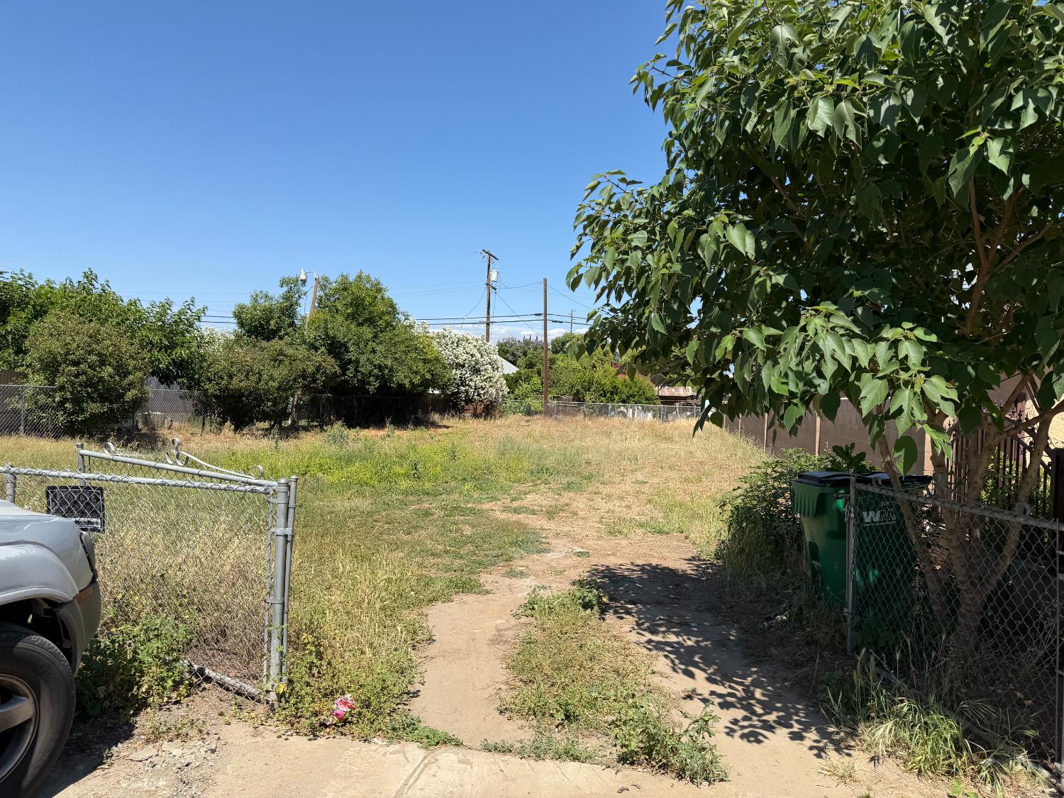 19635 Balfour Dr, Strathmore, CA 93267
