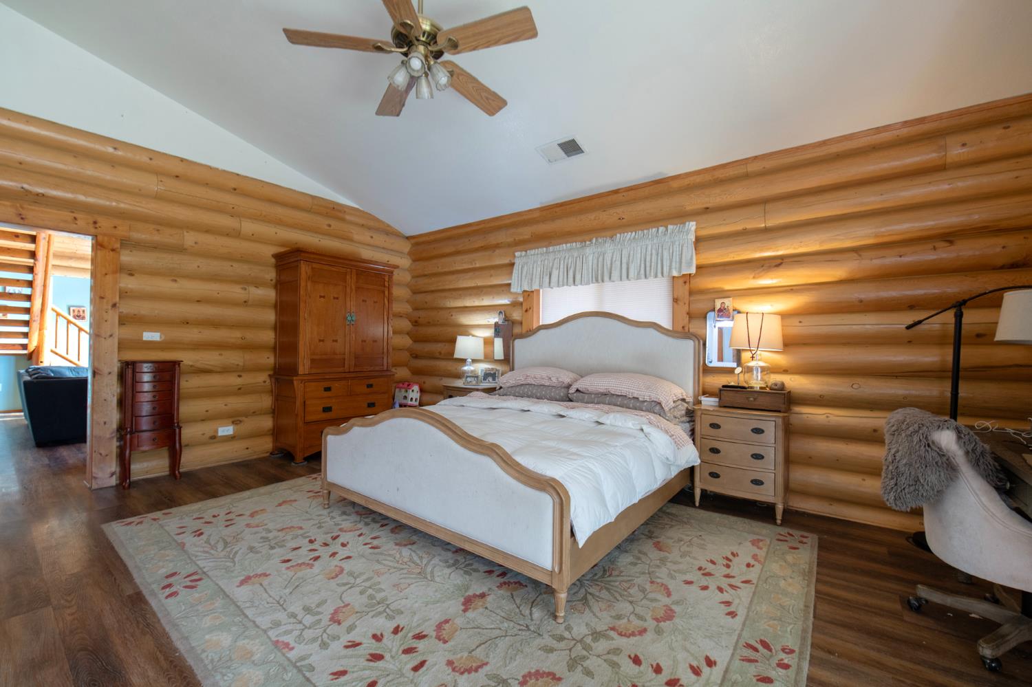1905 Silver Lane, Yokuts Valley, CA 93675