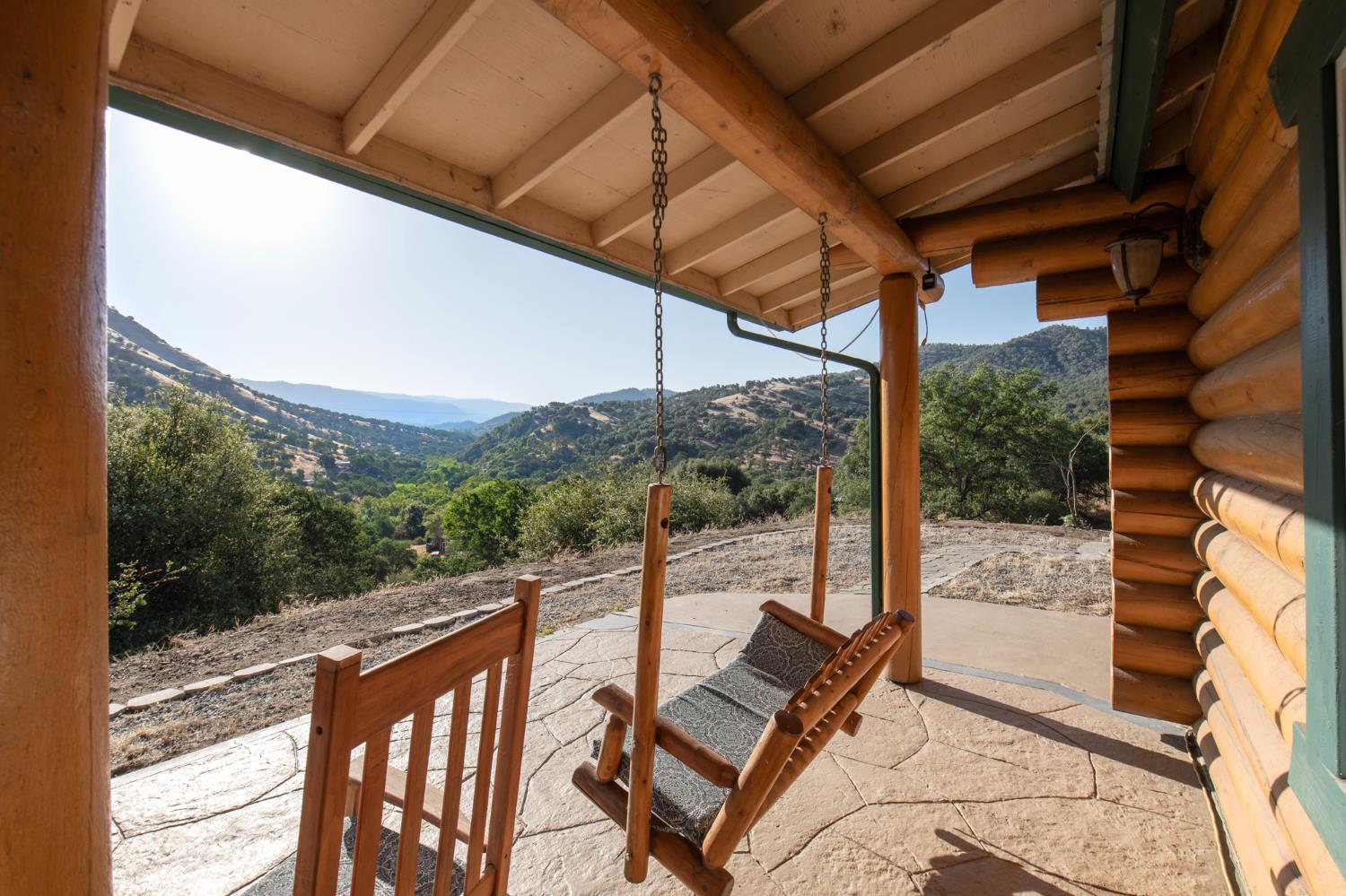1905 Silver Lane, Yokuts Valley, CA 93675