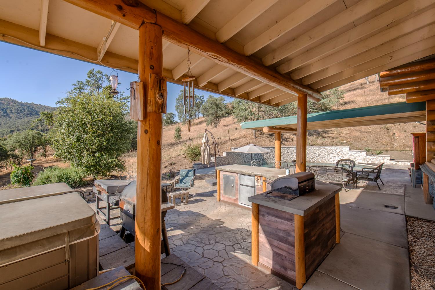 1905 Silver Lane, Yokuts Valley, CA 93675