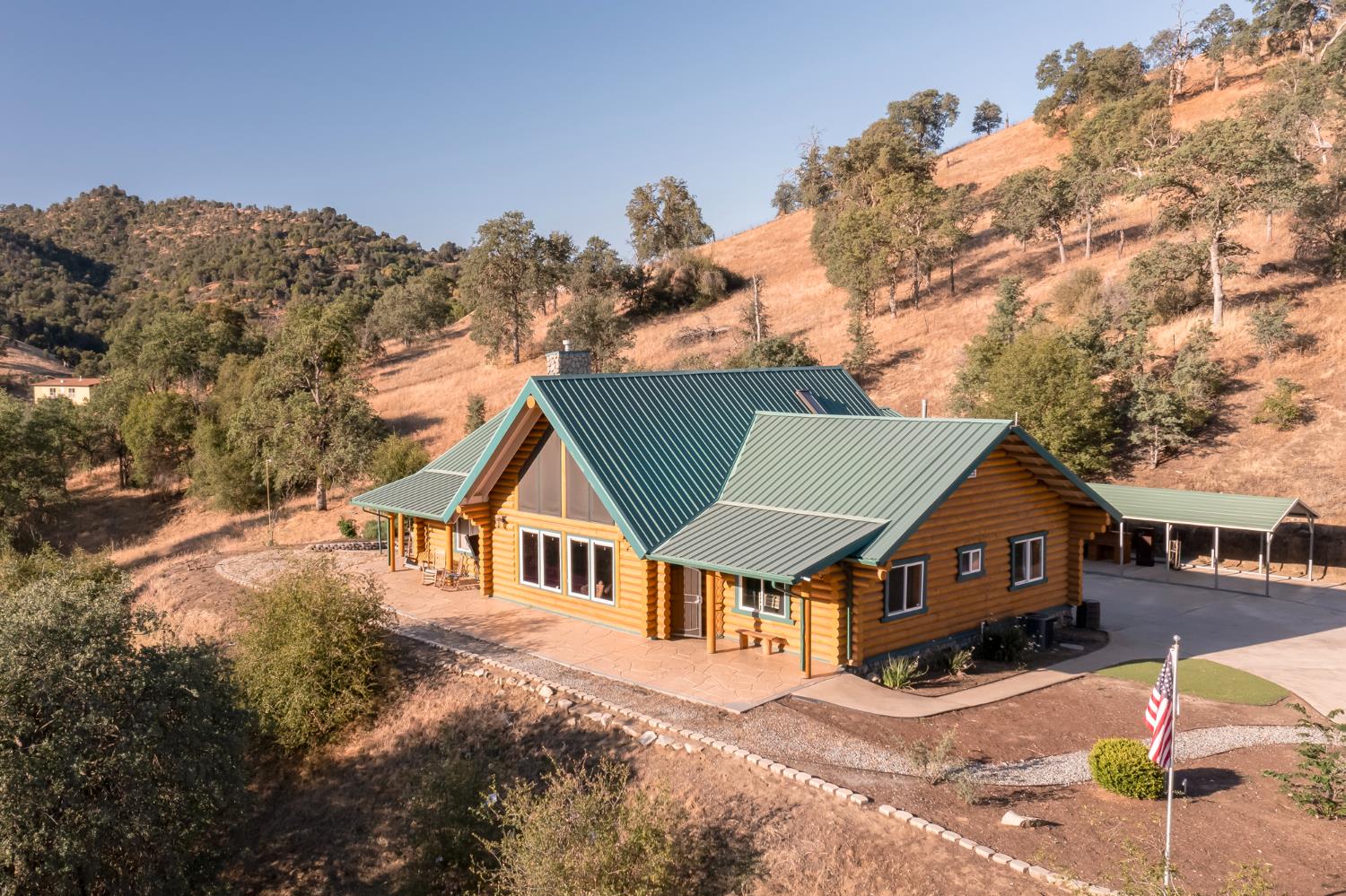 1905 Silver Lane, Yokuts Valley, CA 93675