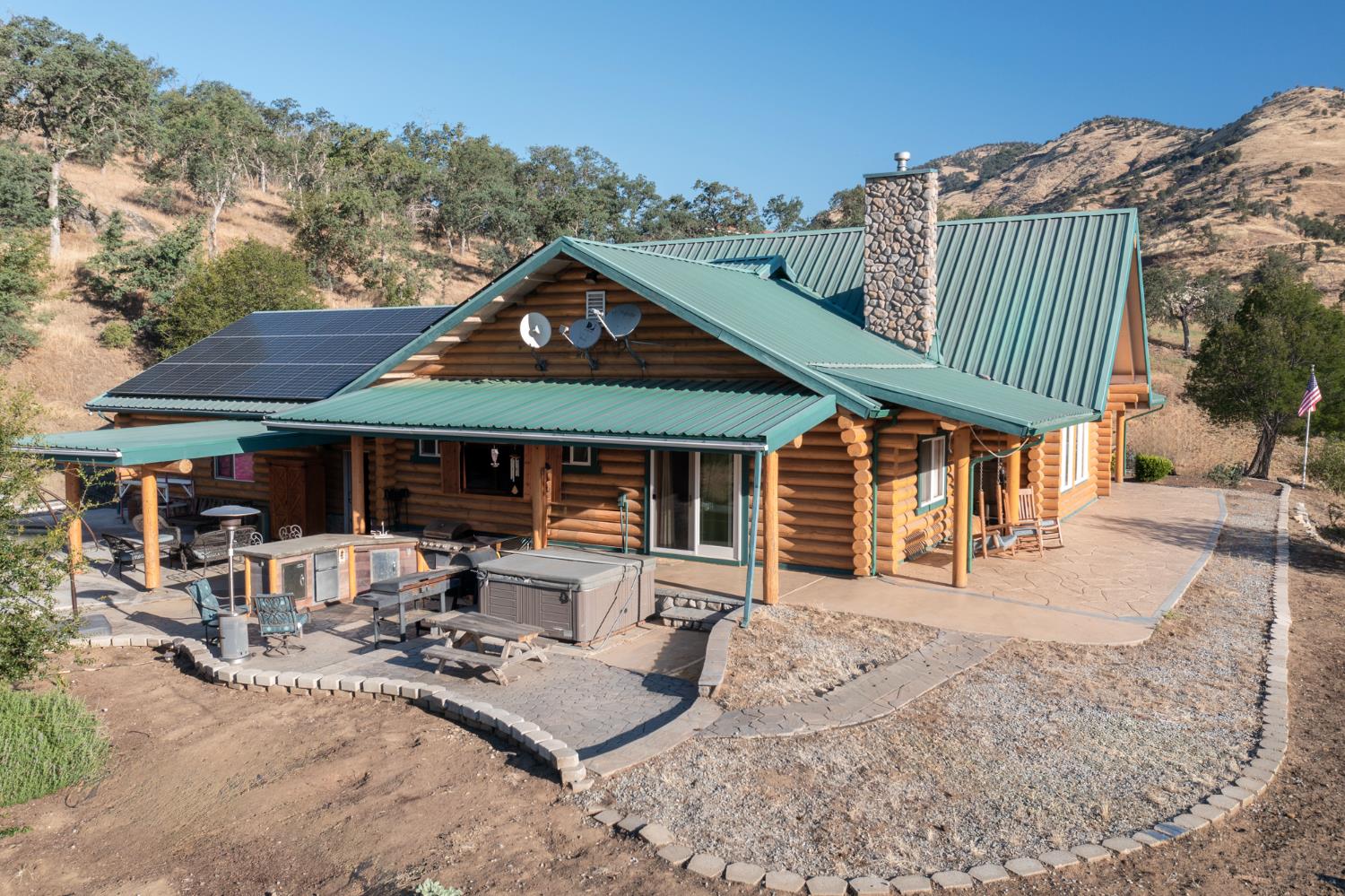 1905 Silver Lane, Yokuts Valley, CA 93675