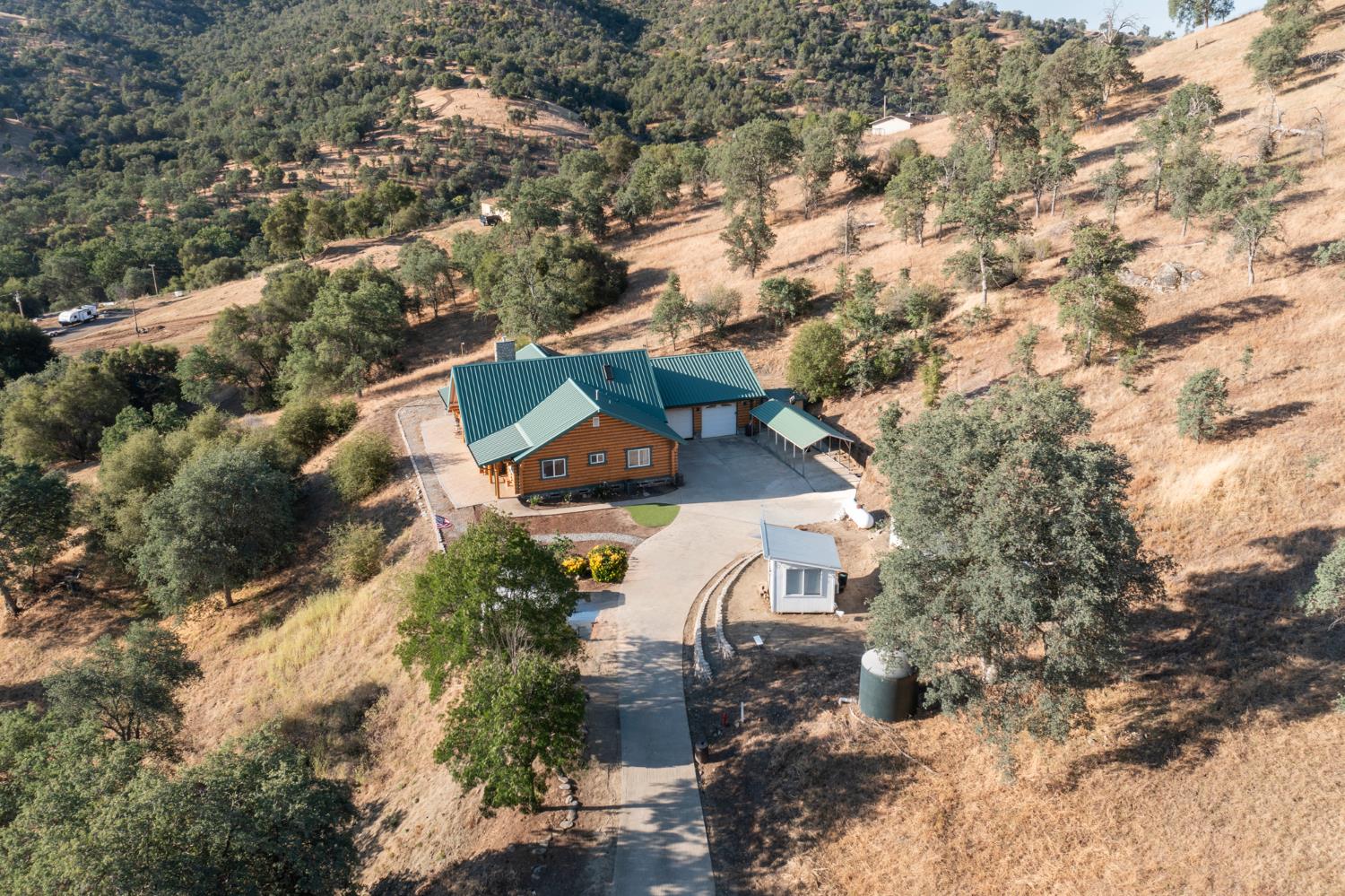 1905 Silver Lane, Yokuts Valley, CA 93675