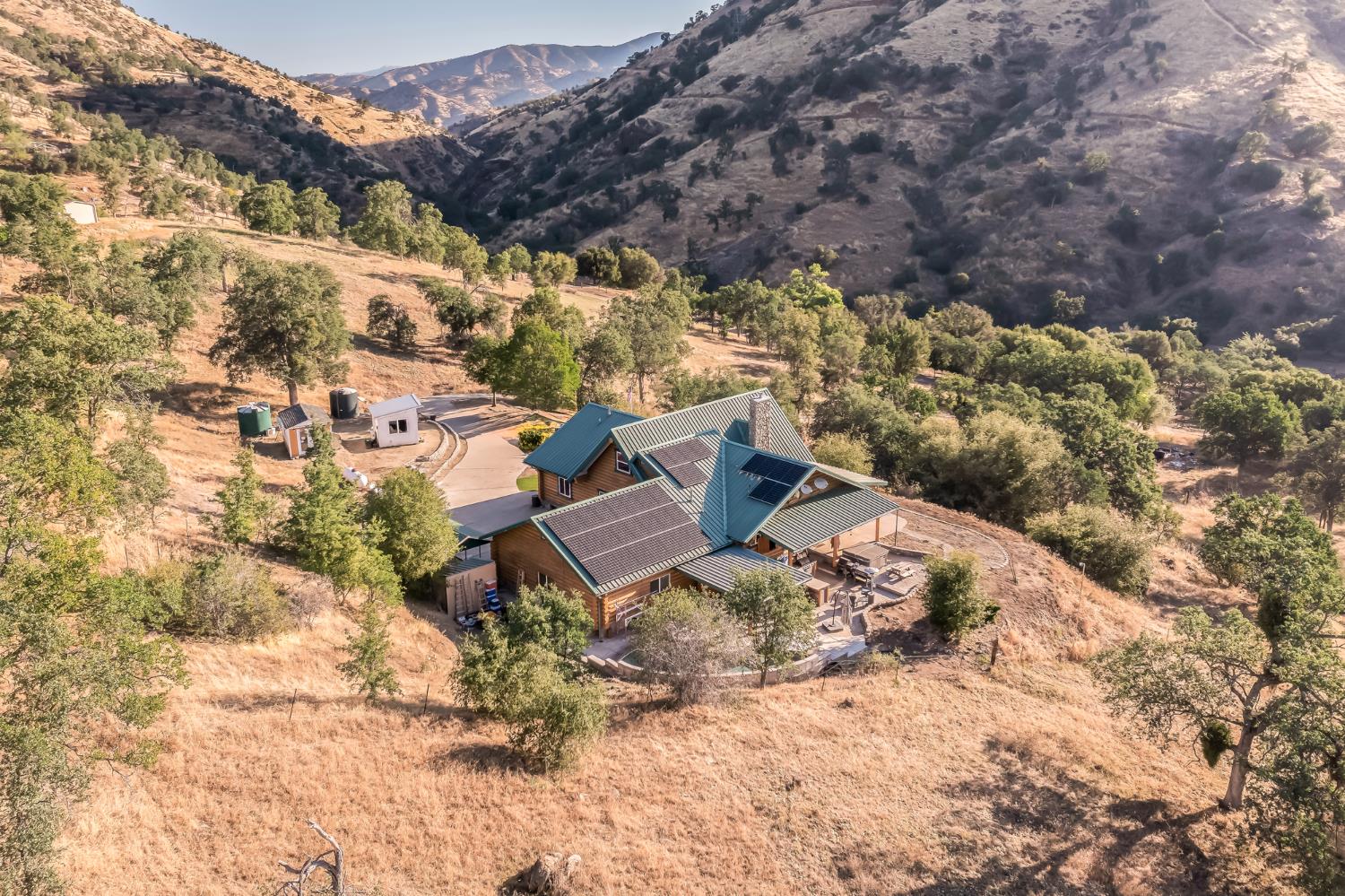 1905 Silver Lane, Yokuts Valley, CA 93675