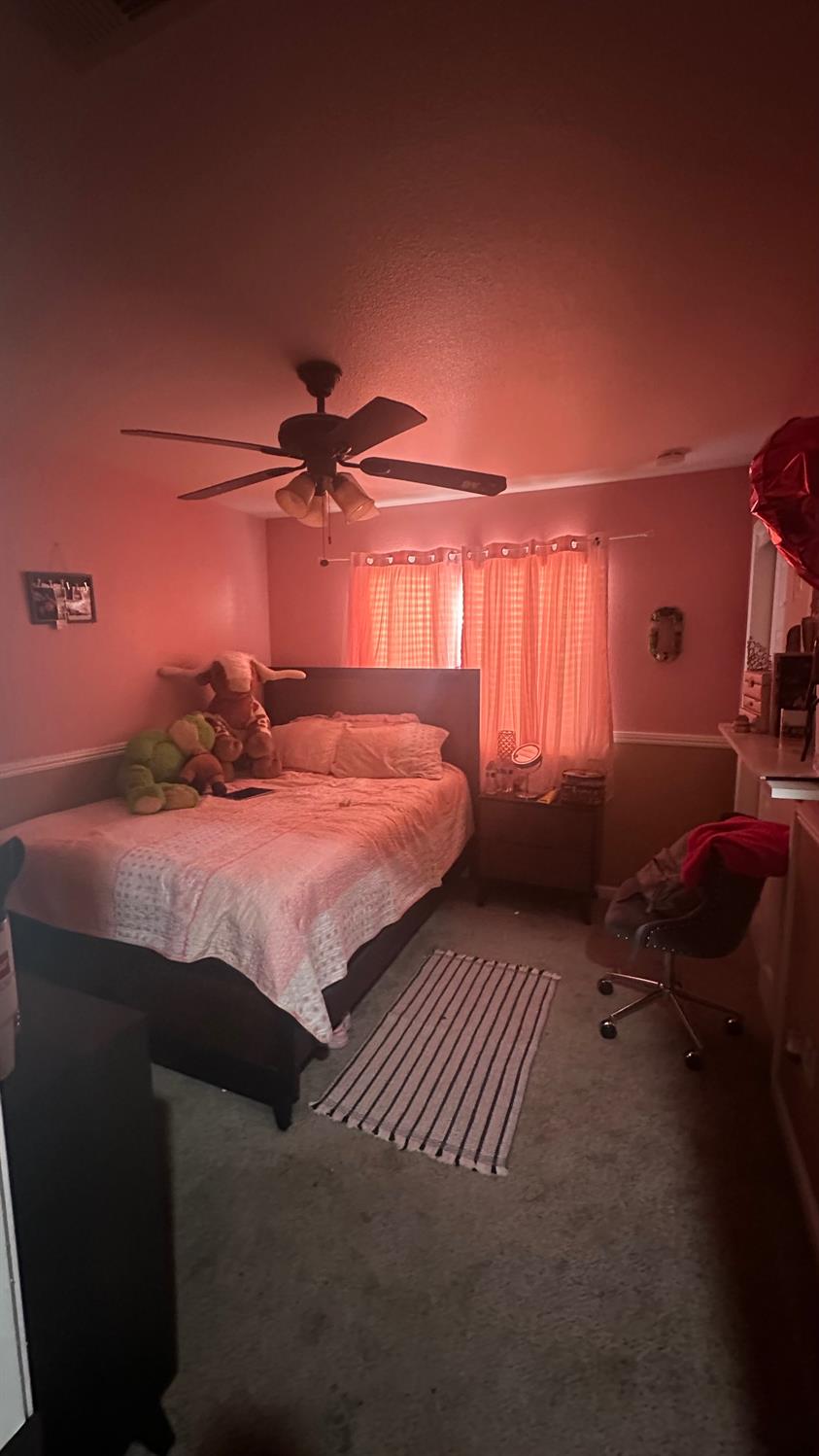 15888 W Stanislaus, Kerman, CA 93630