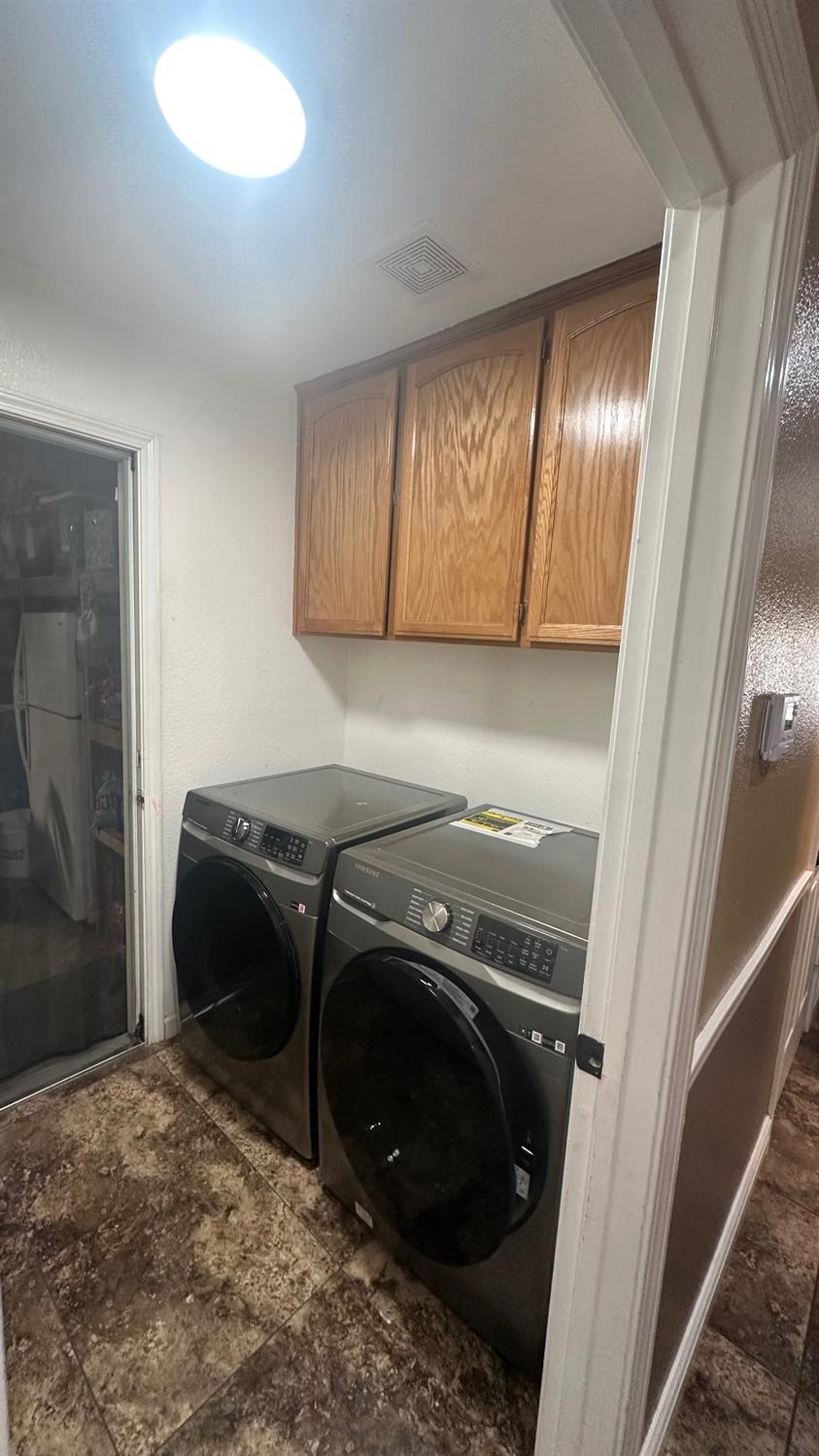 15888 W Stanislaus, Kerman, CA 93630