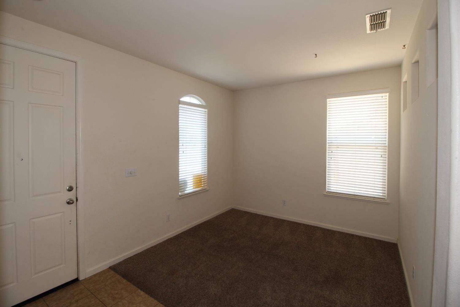 1014 Mango, Madera, CA 93637