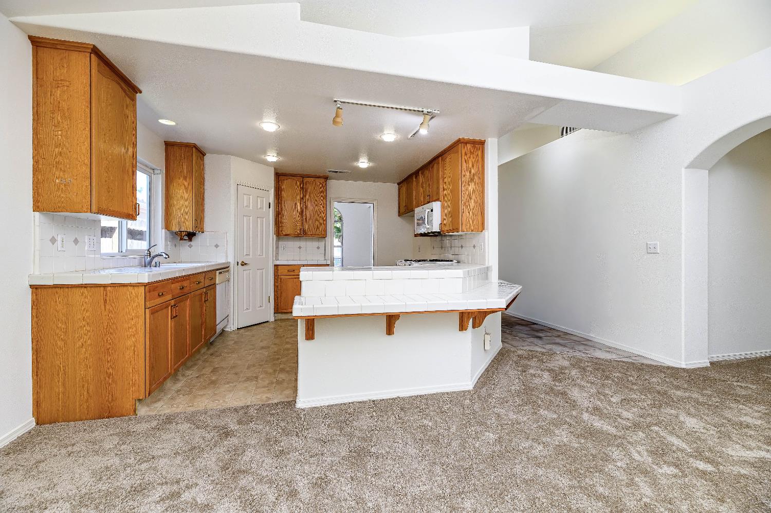 1757 E Birch Ave, Fresno, CA 93720