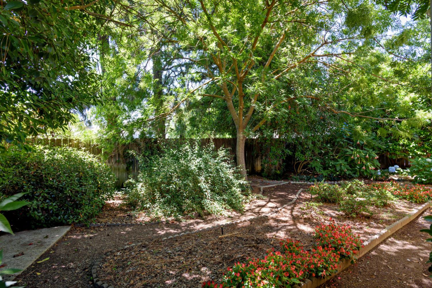 1757 E Birch Ave, Fresno, CA 93720