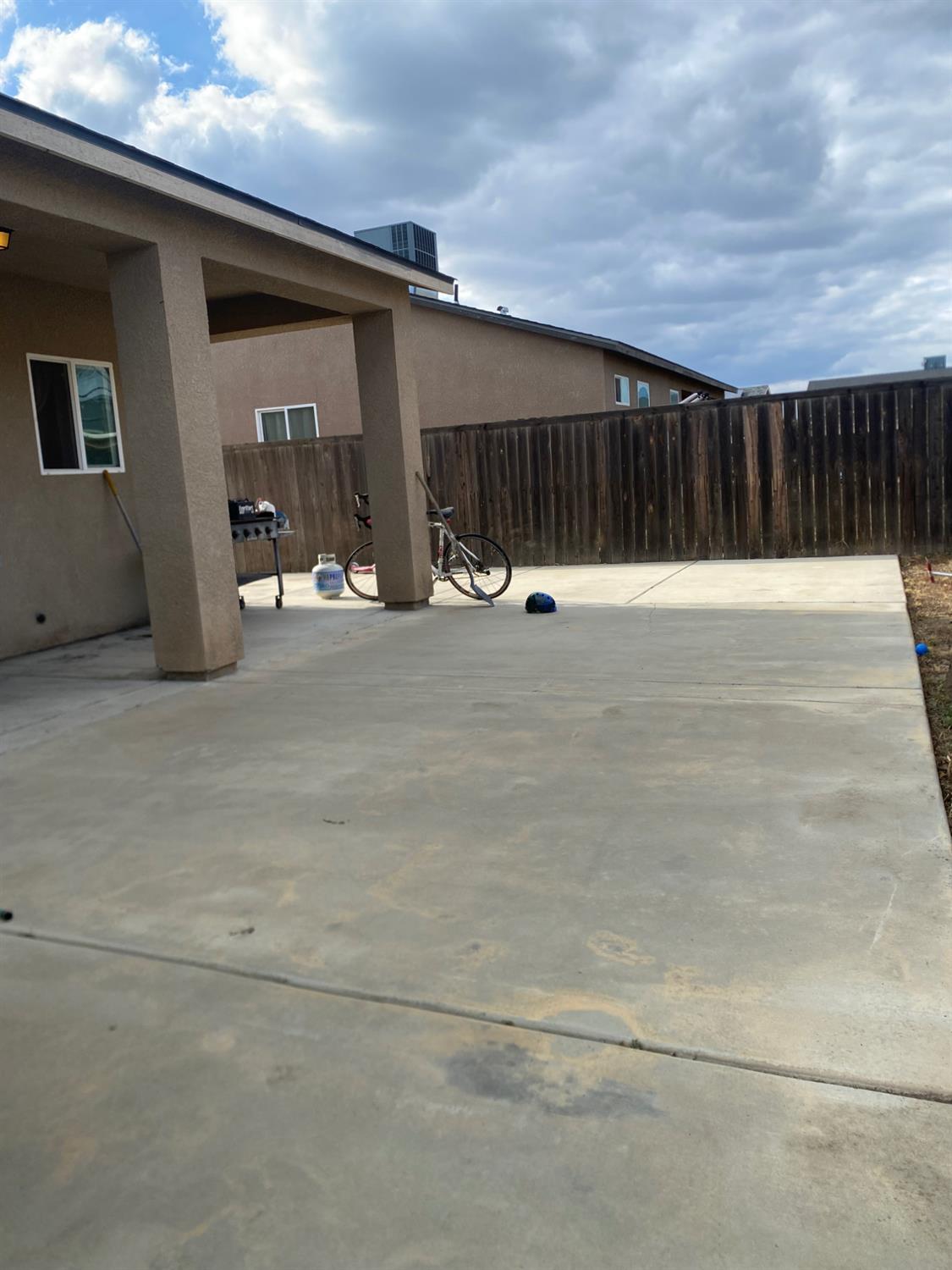 260 N 3Rd St, Orange Cove, CA 93646