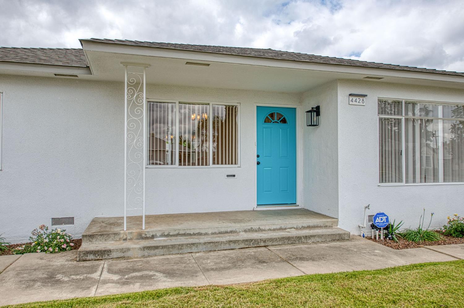 4428 E Lyell Ave, Fresno, CA 93702