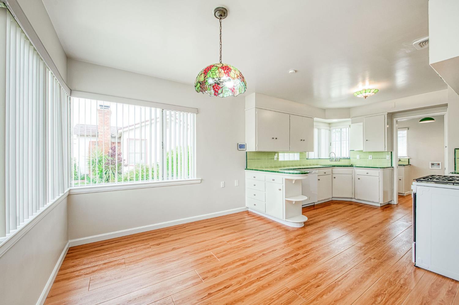 4428 E Lyell Ave, Fresno, CA 93702