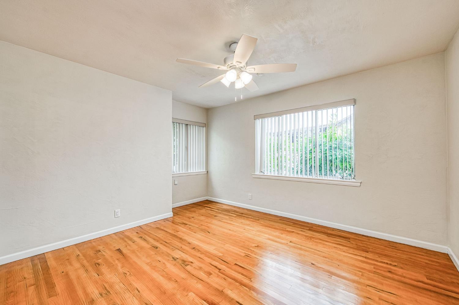 4428 E Lyell Ave, Fresno, CA 93702