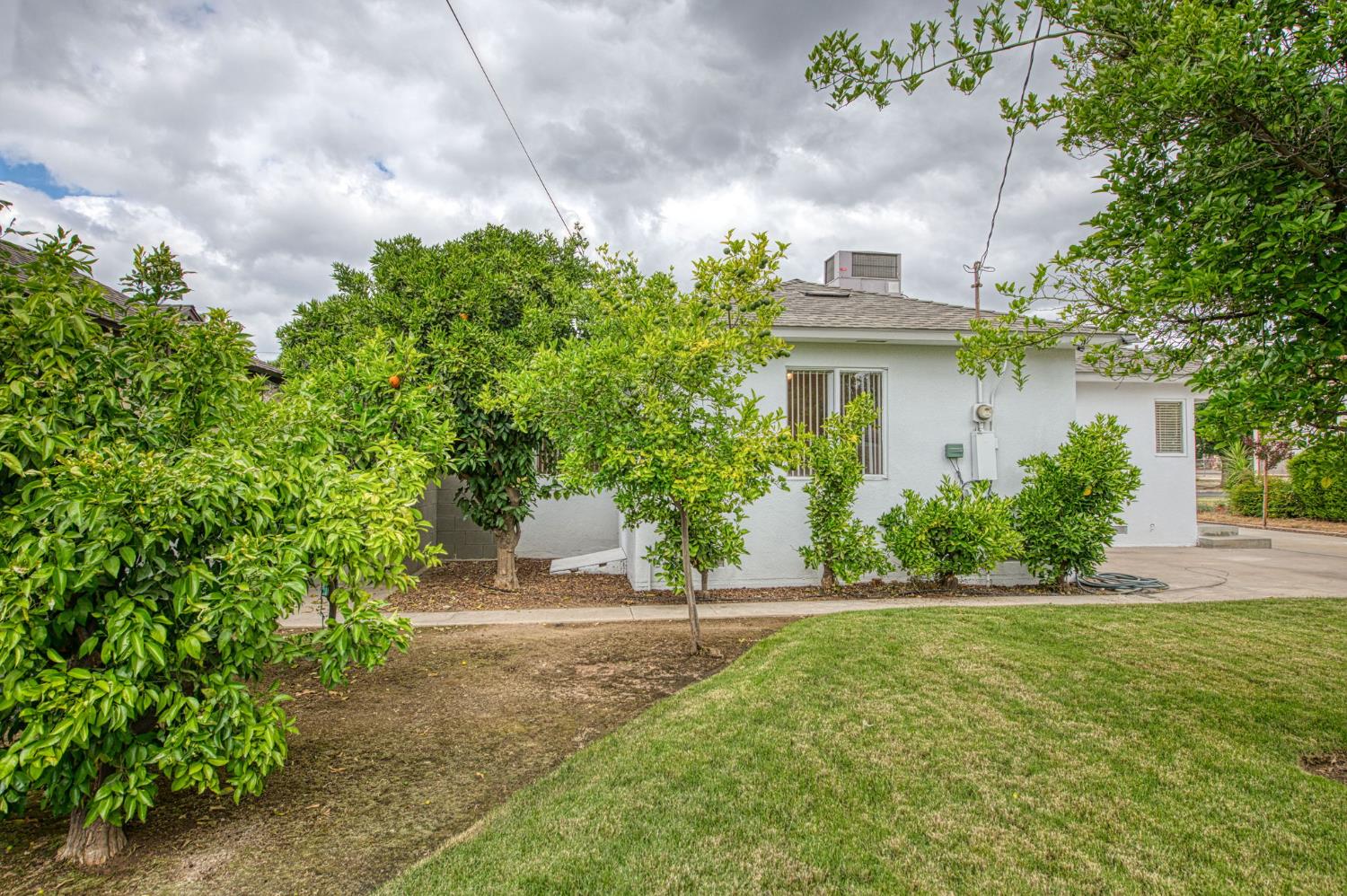 4428 E Lyell Ave, Fresno, CA 93702