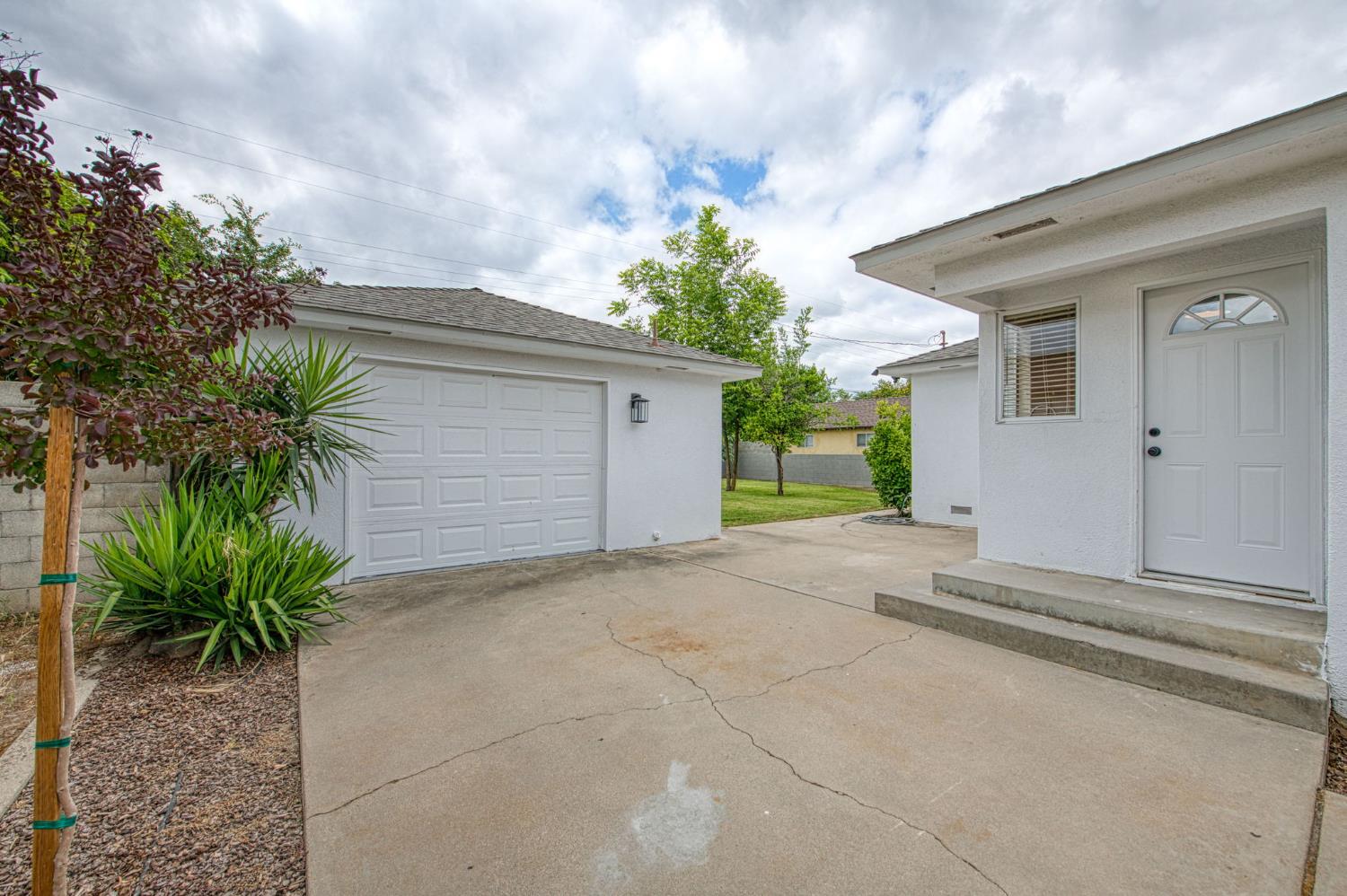 4428 E Lyell Ave, Fresno, CA 93702