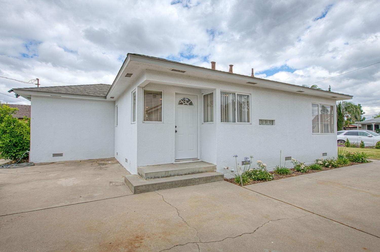 4428 E Lyell Ave, Fresno, CA 93702