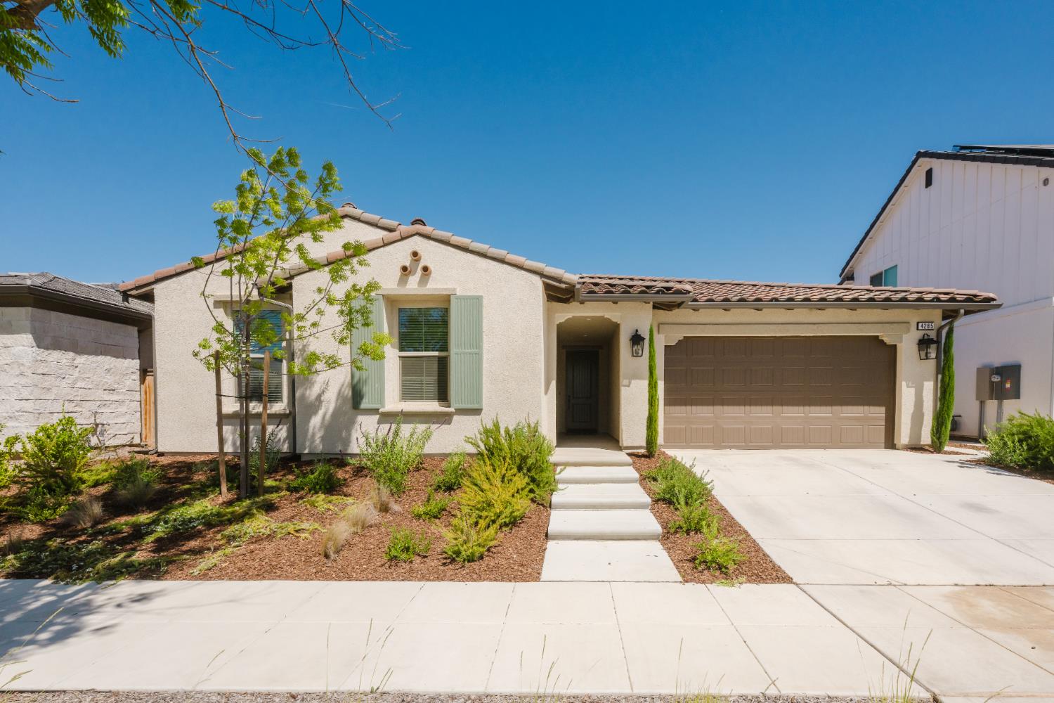 4285 Monarch Place, Madera, CA 93636