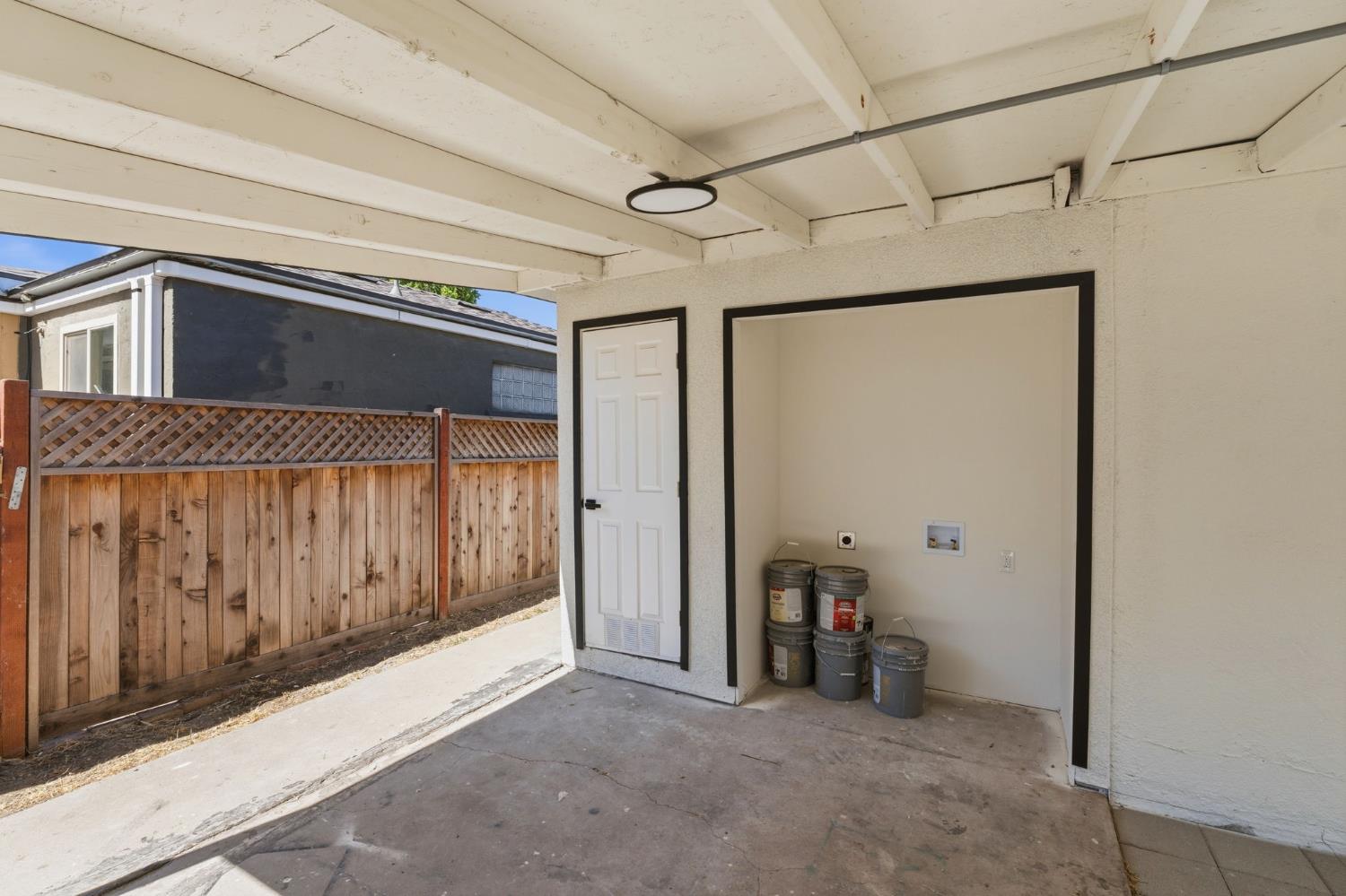 1010 N Turner St, Visalia, CA 93291