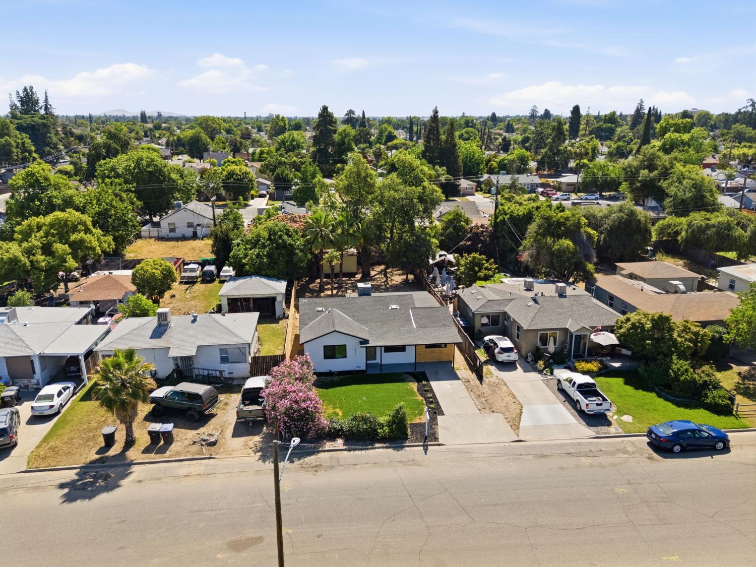 1010 N Turner St, Visalia, CA 93291