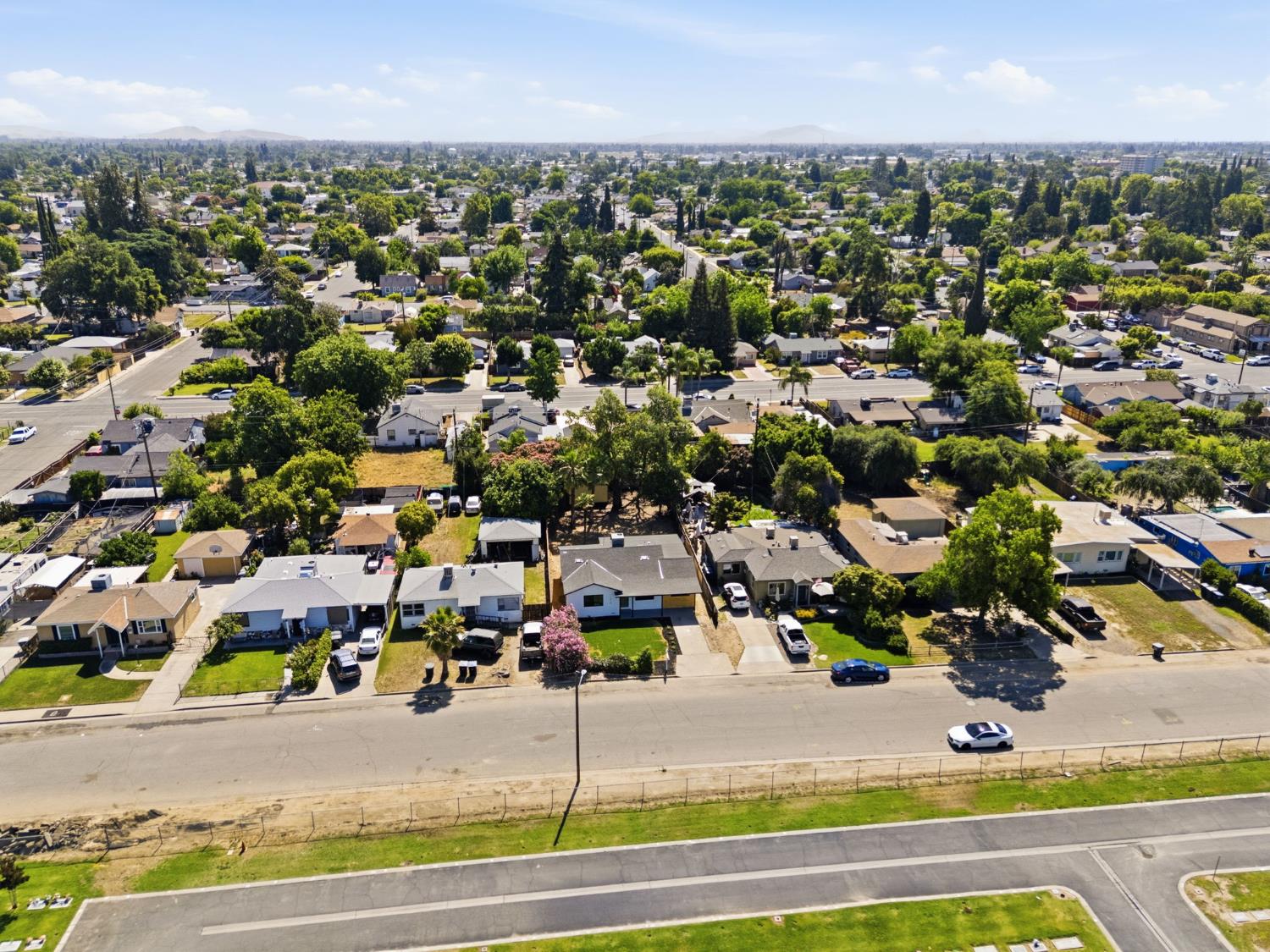 1010 N Turner St, Visalia, CA 93291
