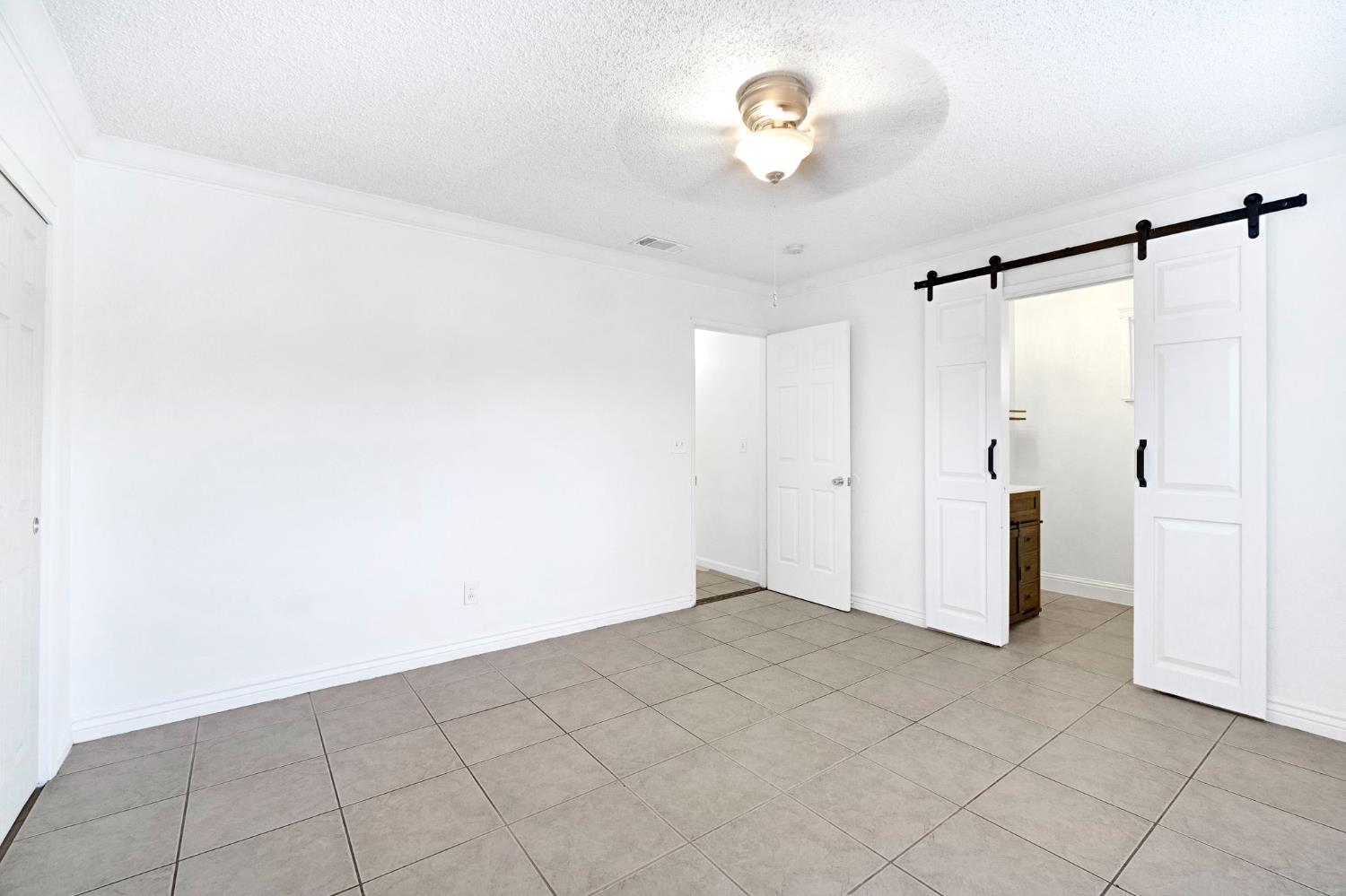 4897 E Platt Ave, Fresno, CA 93727