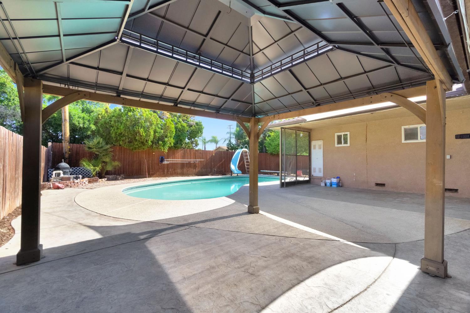 4897 E Platt Ave, Fresno, CA 93727
