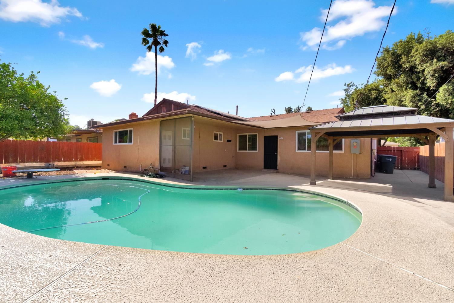 4897 E Platt Ave, Fresno, CA 93727