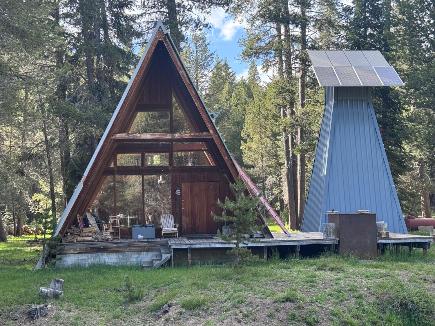10 Beasore Rd, Bass Lake, CA 93604
