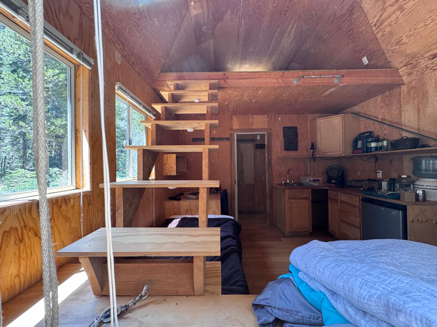 10 Beasore Rd, Bass Lake, CA 93604