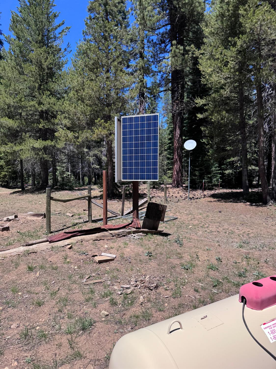 10 Beasore Rd, Bass Lake, CA 93604
