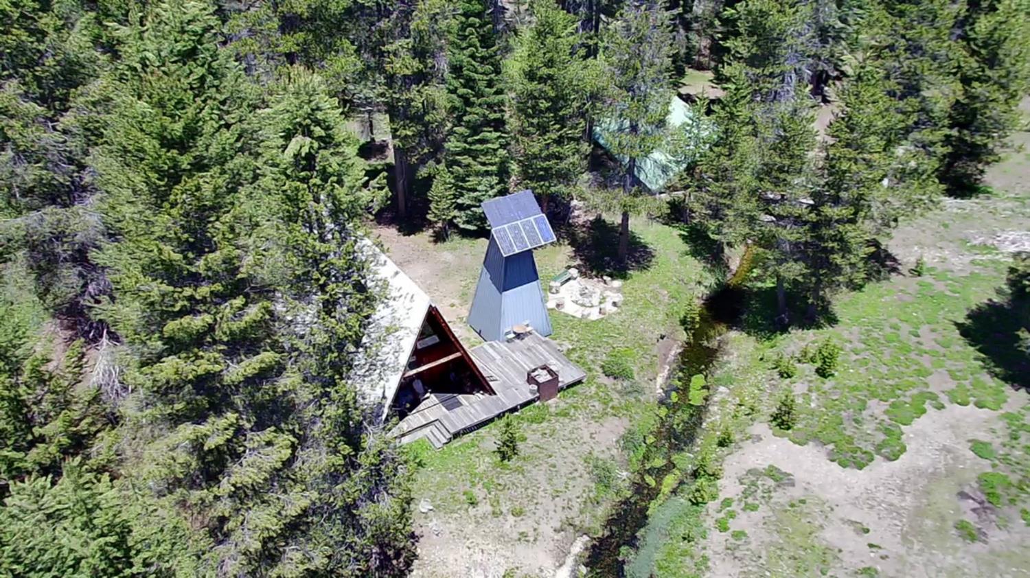 10 Beasore Rd, Bass Lake, CA 93604