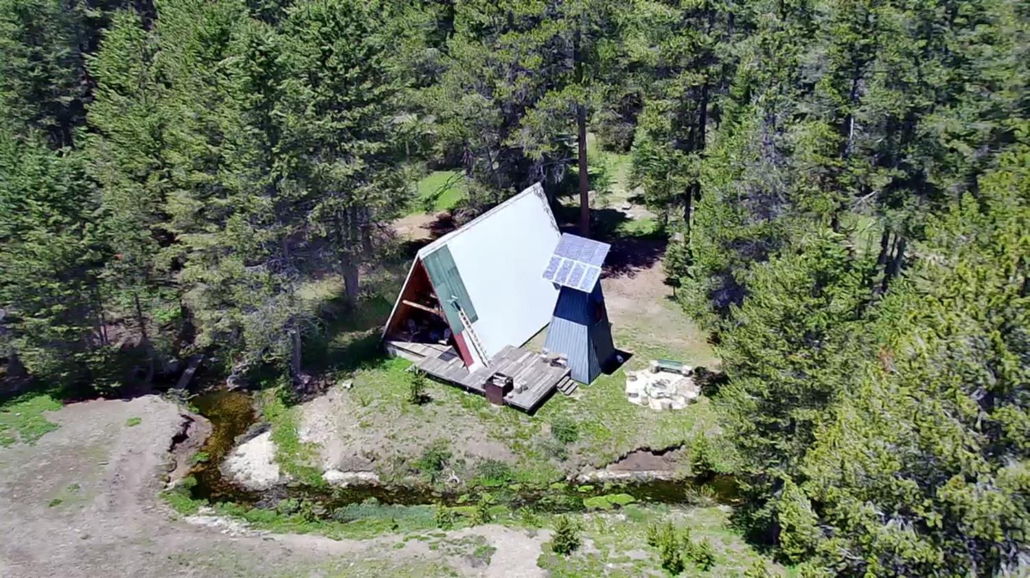 10 Beasore Rd, Bass Lake, CA 93604